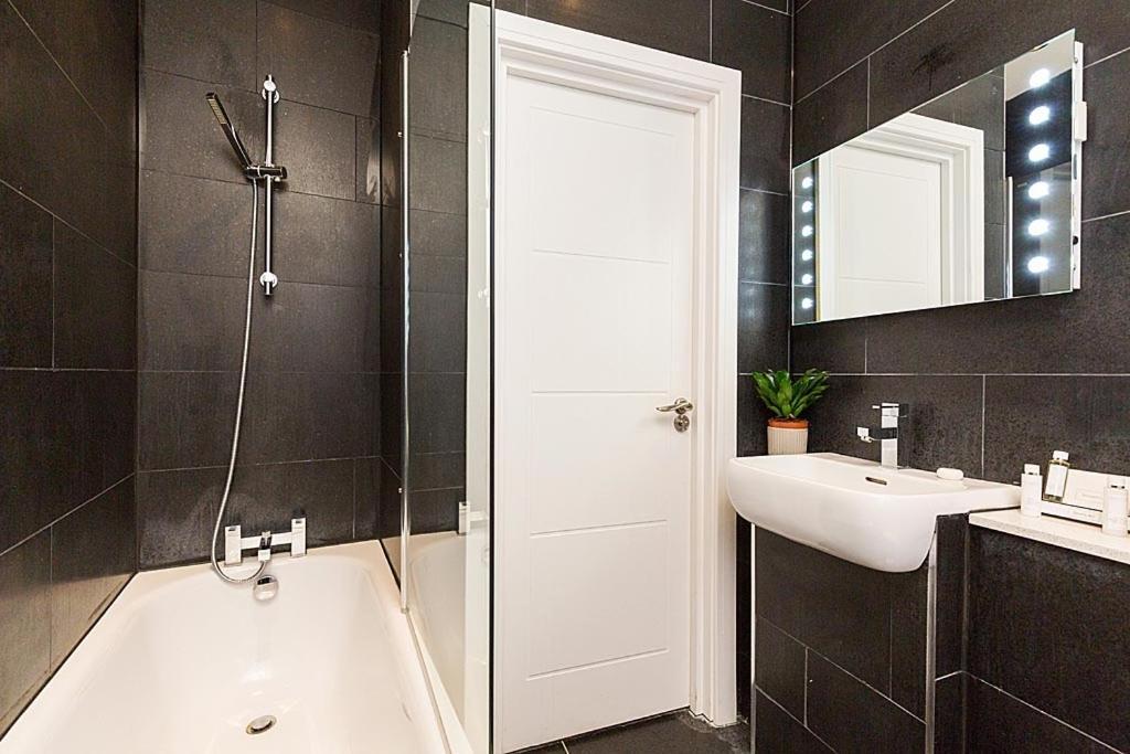 Апартаменты Clockwork London Flats Экстерьер фото